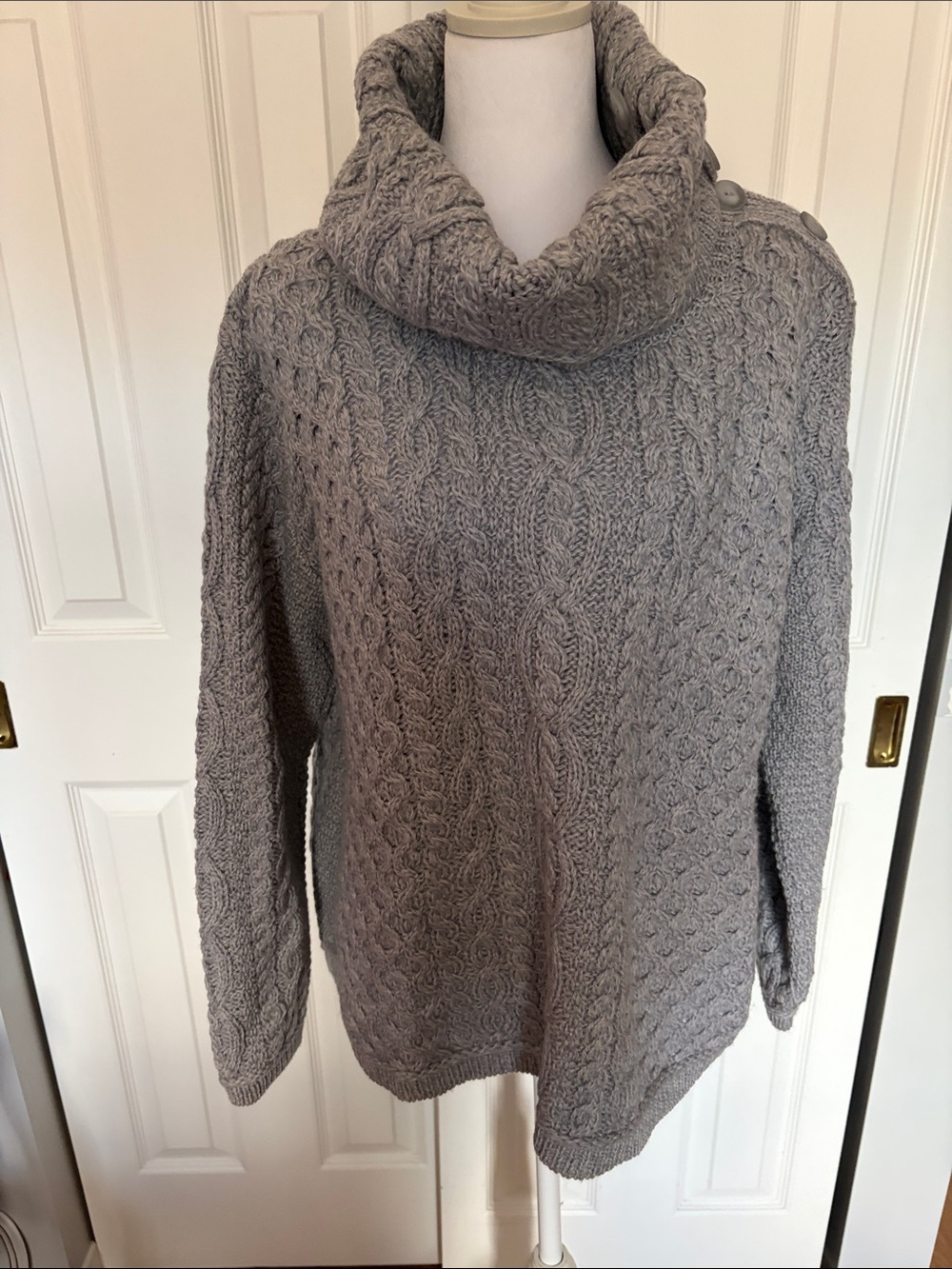 Aran Mor 100% Merino Wool Chunky Cable Turtleneck/Cowl Neck Sweater - Gray